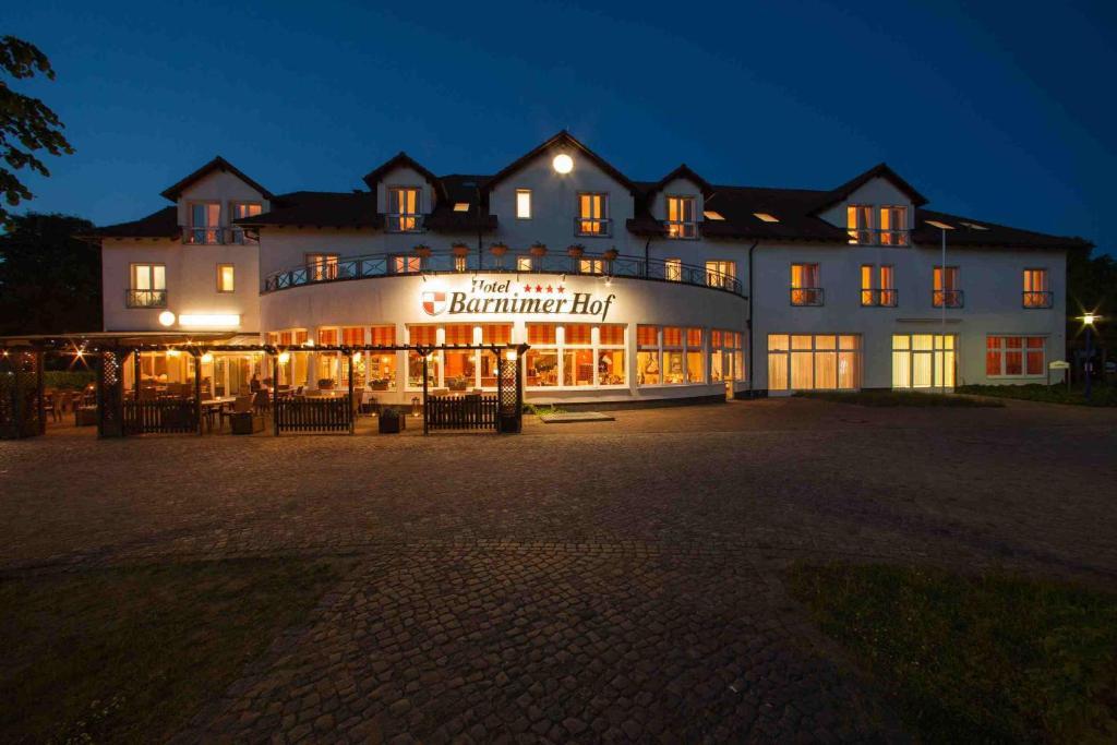 Hotel Barnimer Hof Вандлиц Экстерьер фото